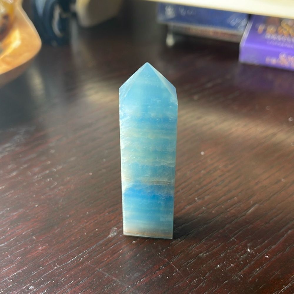 Blue Onyx Calcite Point Tower layers feng shui new small crystal